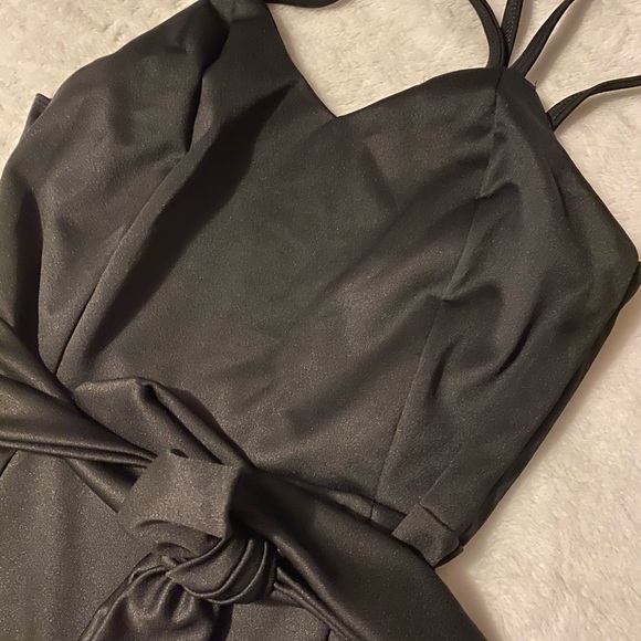 Dress - Picture 4 of 7